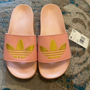 NWT Adidas Adilette Sandals - Pink size 11